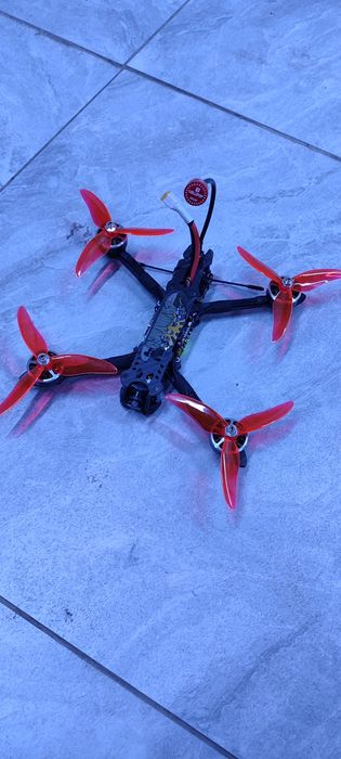 5" FPV дрон 5" в отличном состоянии новый готовый к полёту