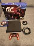 Konsola PS4 Slim 1TB  + Kierownica Cobra