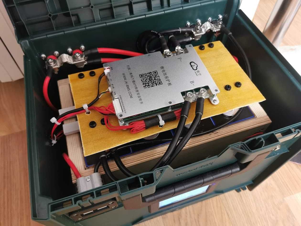 Акумулятор LiFePO4, 12V, 304A.