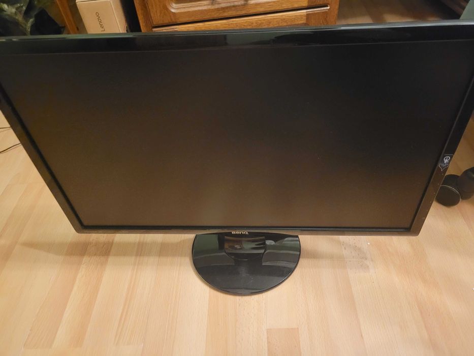 Monitor LED 24