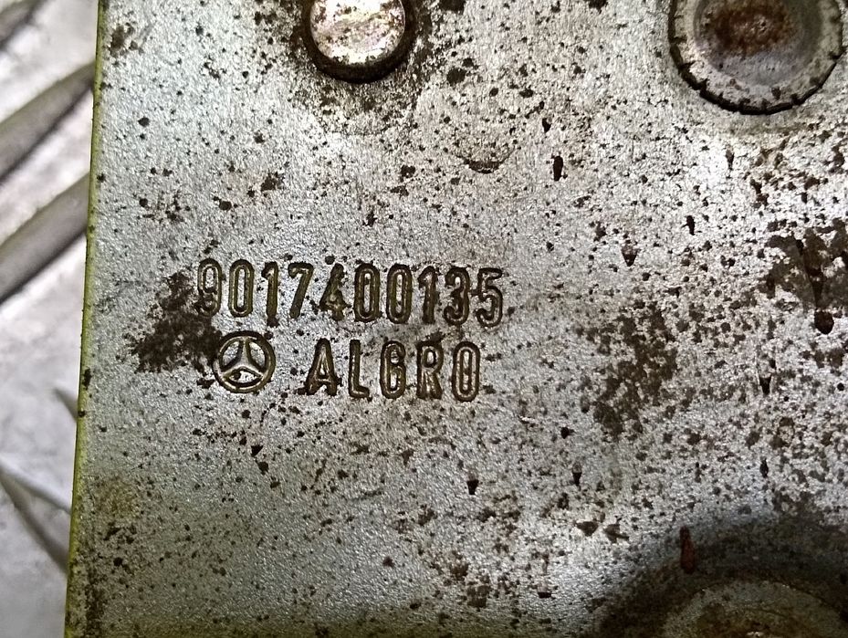 Замок дверей ліва зад Mercedes Sprinter W903 левий зап Спринтер 903