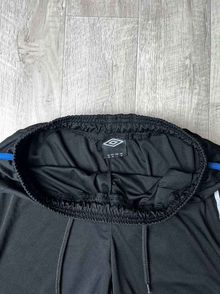Спортивные шорты Umbro размер М оригинал чёрные мужские run рефлектив