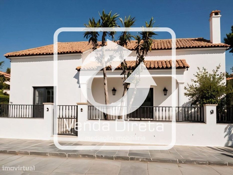 Moradia T3, com Piscina, em São Simão, Vila Nogueira de Azeitão.