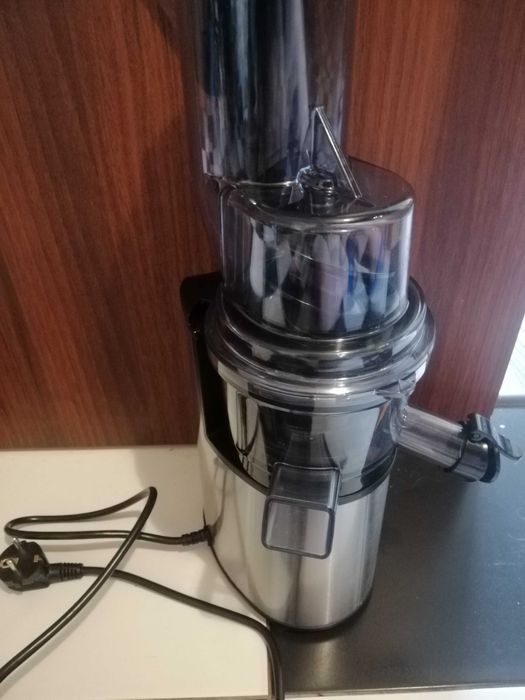 Соковыжималка шнековая Ardesto JEG-1330SL