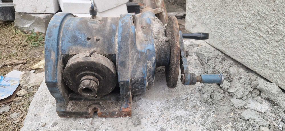 ділильна головка УДГ-Д-200