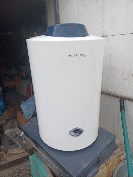 Продам бойлер, Аристон.Италия