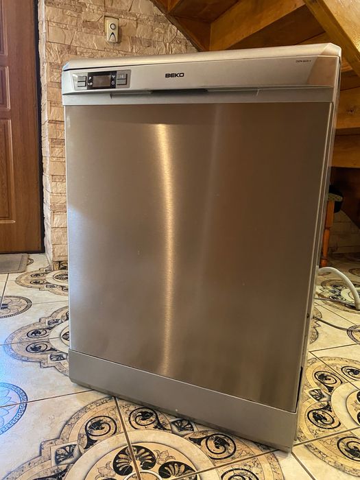 Посудомийна машина BEKO
