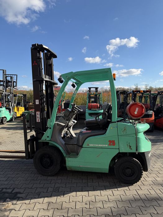 Wózek widłowy Mitsubishi FG25N