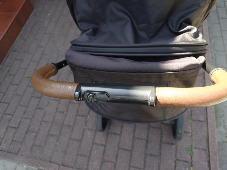 Wózek spacerowy KinderKraft Grande LX czarny , stan bdb