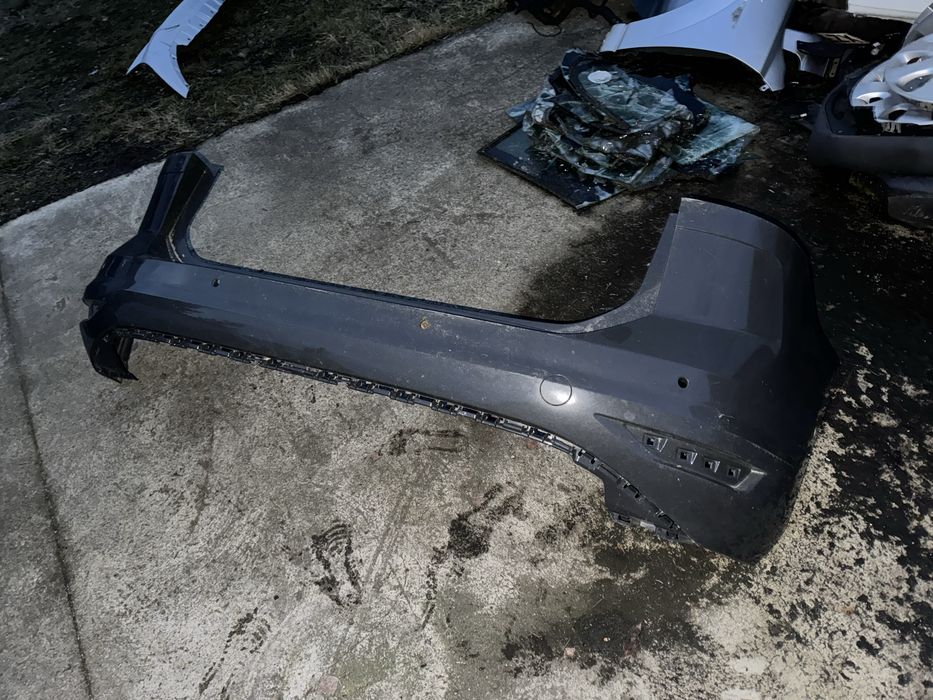 VW Touran II 2015- Zderzak tylny tył 5TA