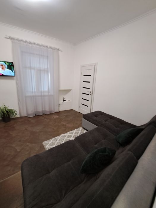 Подобово Двокімнатні апартаминти в центрі міста Лева