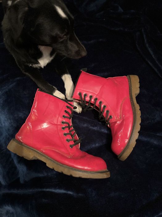 Czerwone prawie glany