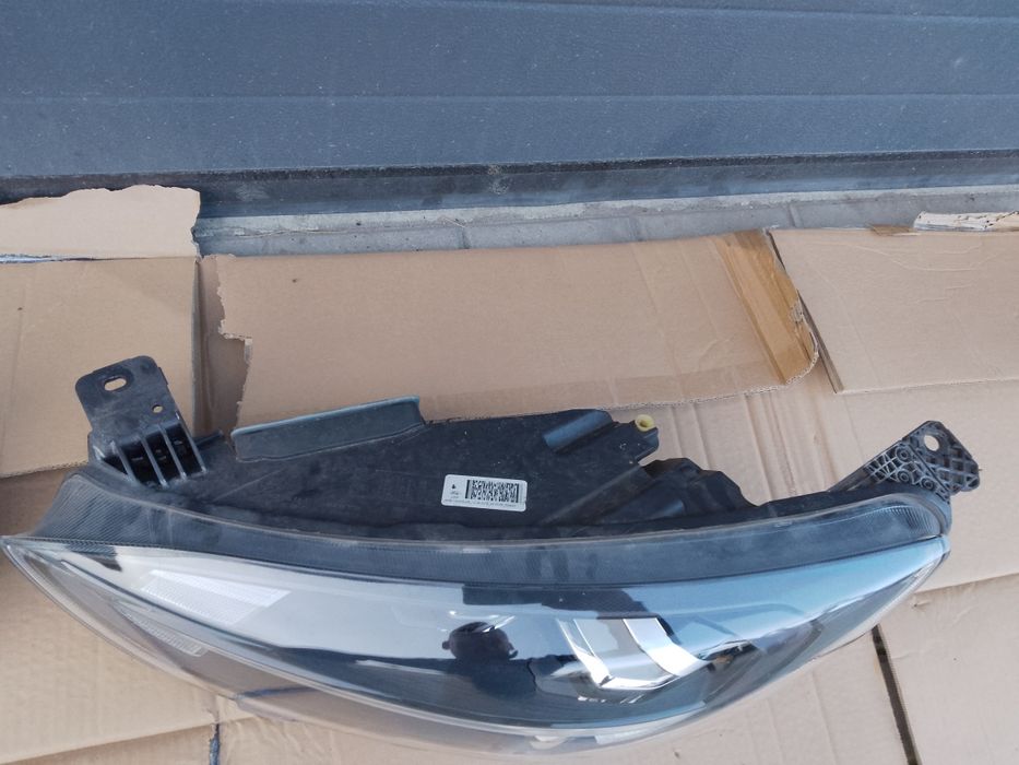 Ford focus MK4 lampy LED,st line czarny środek idealne Europa