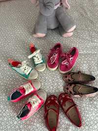 Sapatos menina tamanho 23