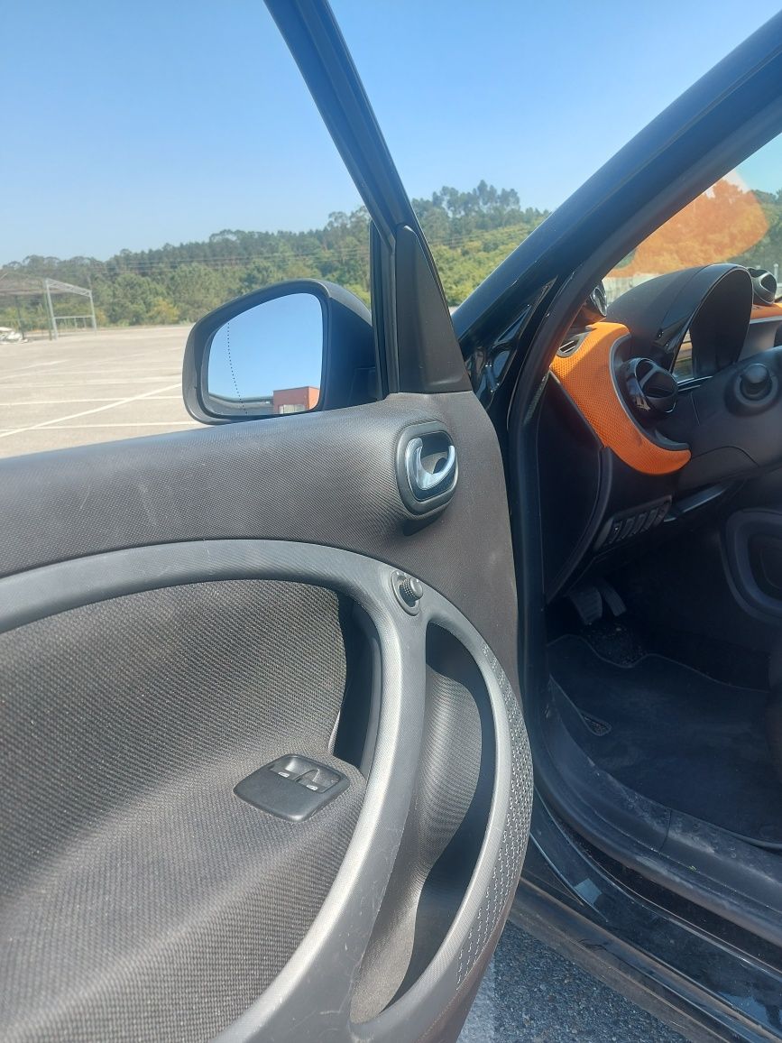 Smart FourFour Elétrico