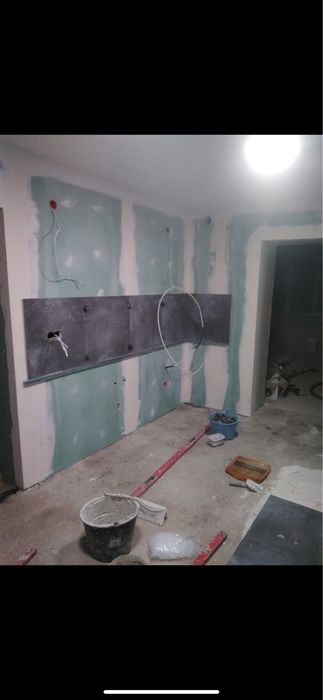 Tynki maszynowe płytki sufity podwieszane szpachlowanie murowanie