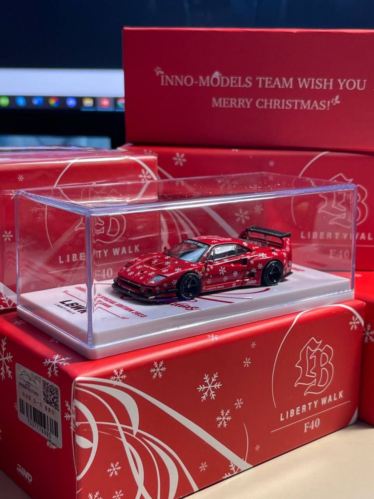 Inno 1/64 Ferrari F40 christmas edition 2023 liberty walk lbwk