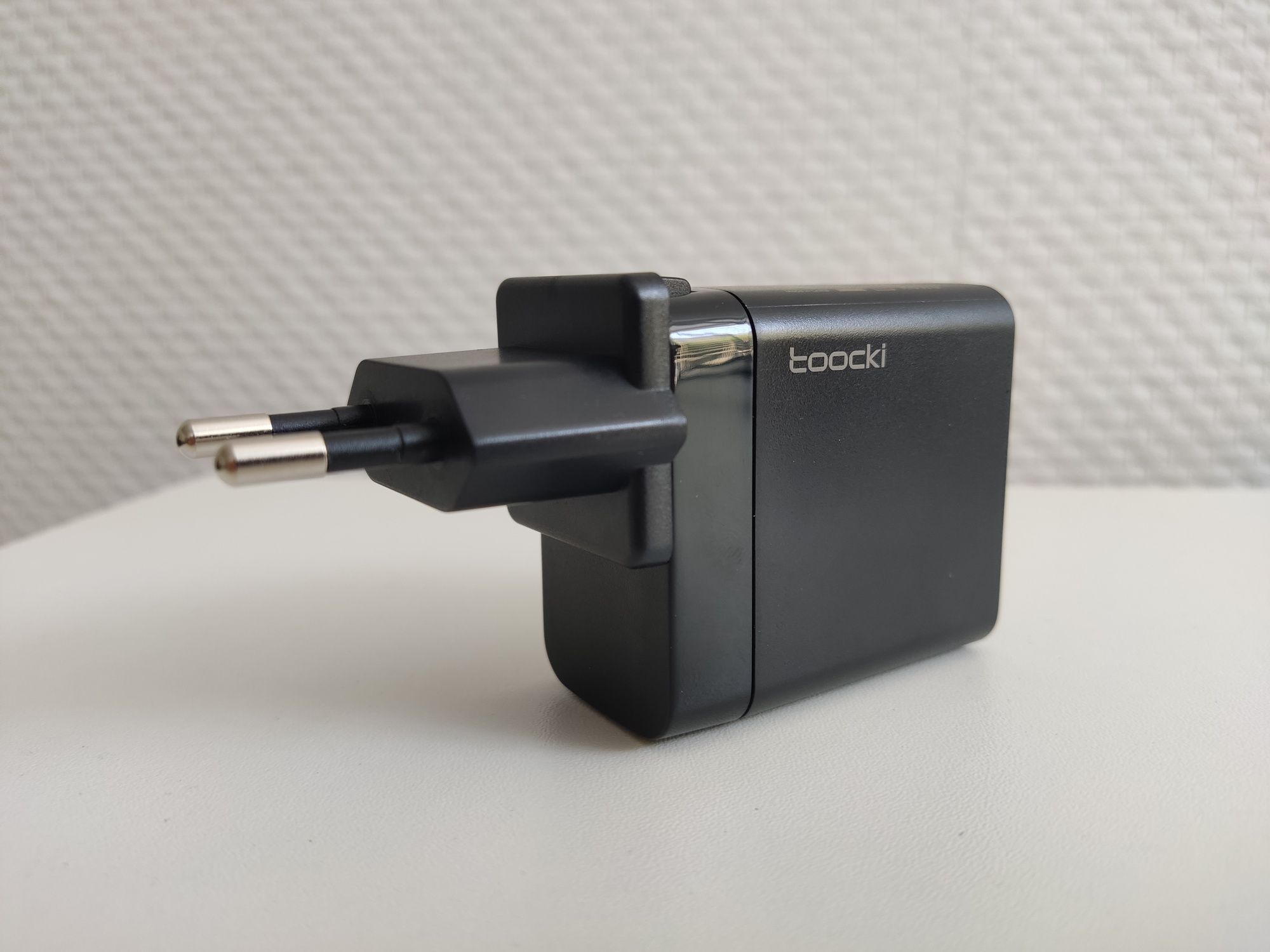 Блок живлення Toocki 65w для телефону, зарядний пристрій GAN, Новий.
