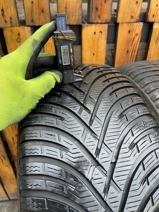 Шини б/у r17 225/50 зима 7 мм залишил