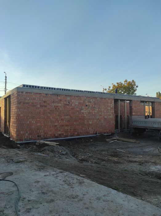 Гаражі Гараж 20,37 м2 Крите парко місце НоваБудова1