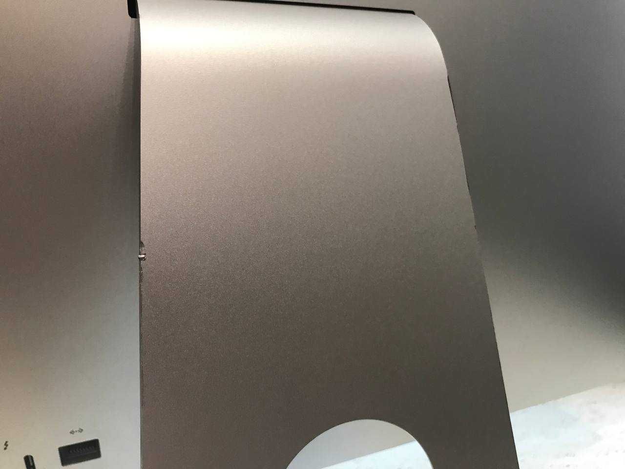 Apple iMac (Retina 4K, 21.5-inch, 2017) i5-7500 16GB DDR4 512GB SSD