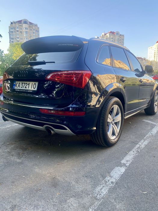 Автомобіль Audi Q5 Sportback 3.0 TDI S Line