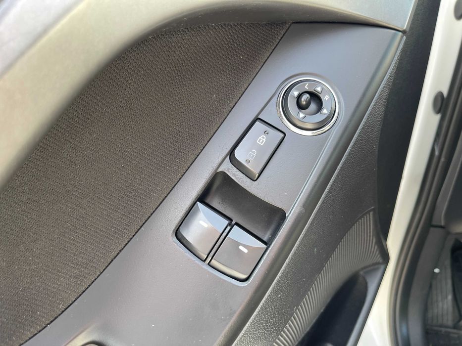 Hyundai Elantra 2011