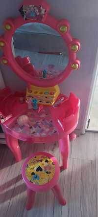 Toaletka z krzesełkiem dla dziewczynki Barbie