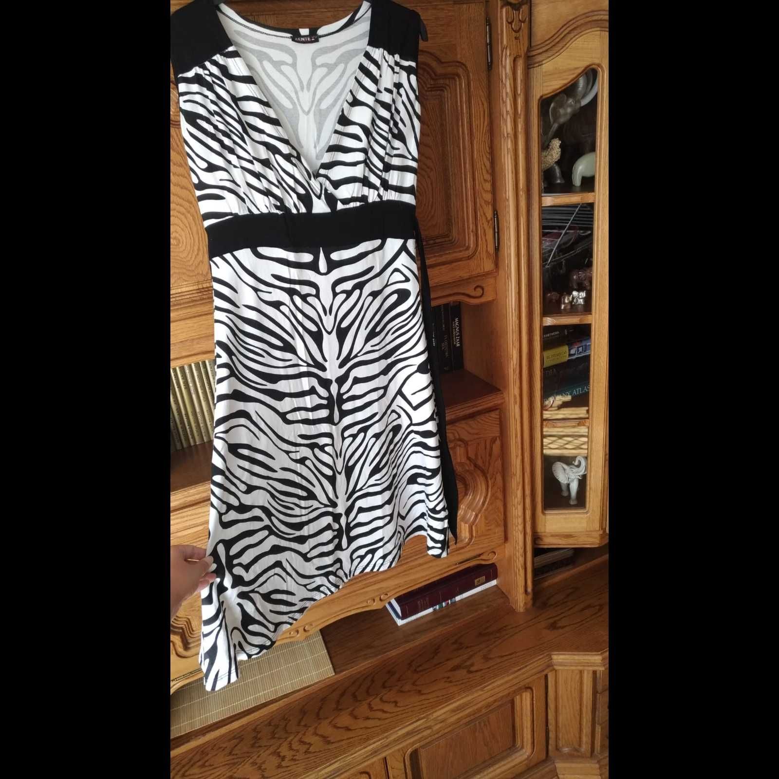 Sukienka czarno-biala zebra 40 42
