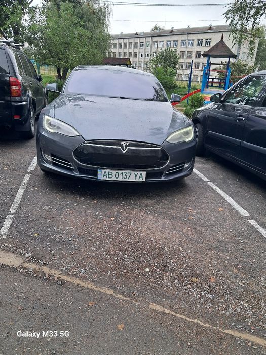 Tesla S , простая продажа , обмен