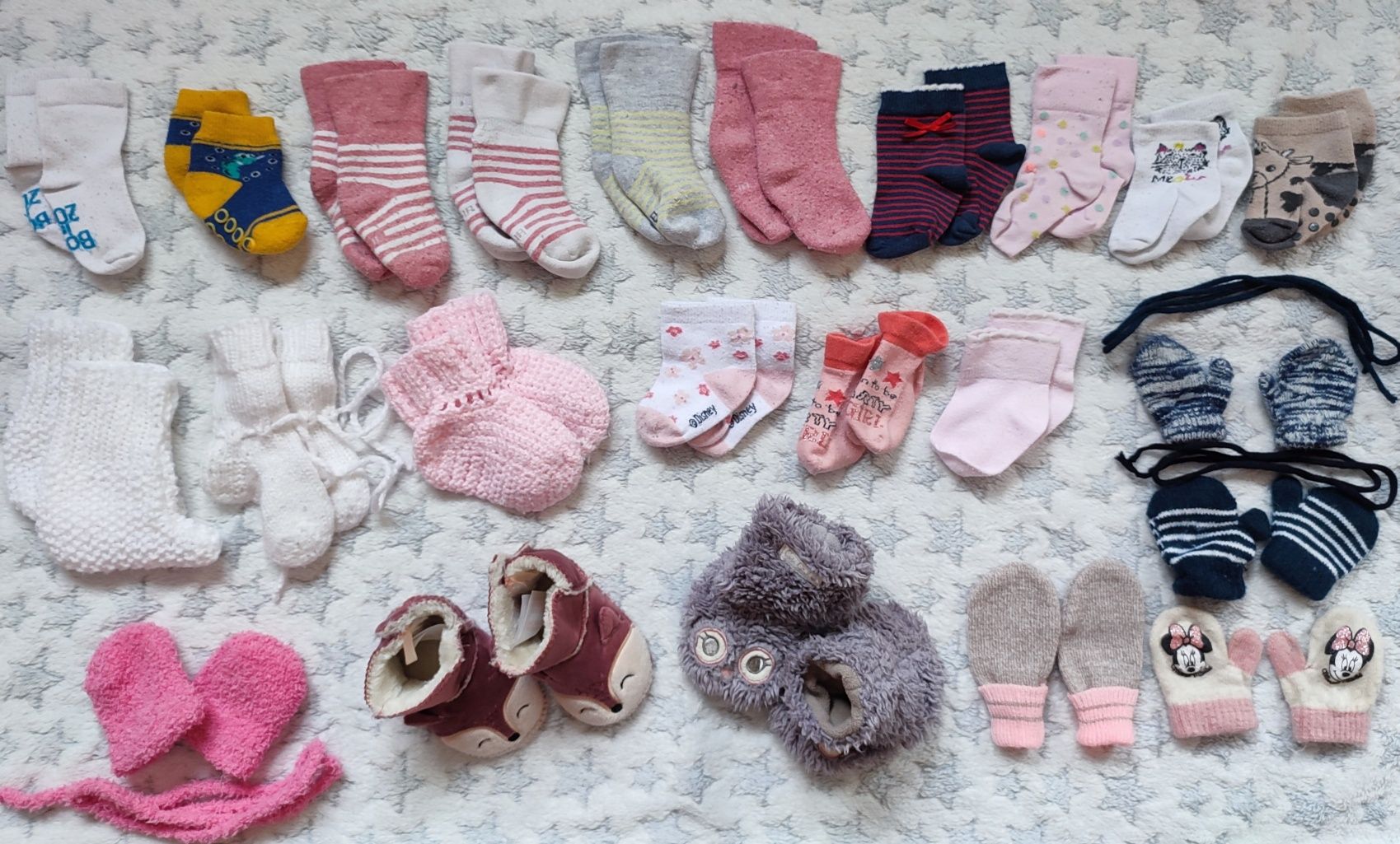 PAKA dla maluszka - skarpetki rękawiczki niechodki H&M Cool Club