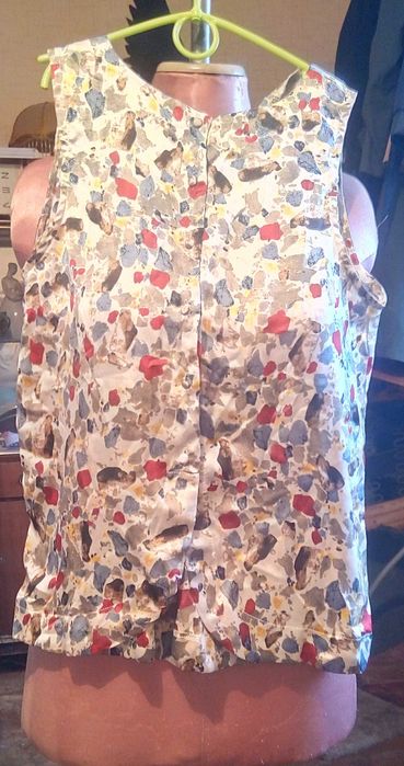 отдам блузы, размер 46-48