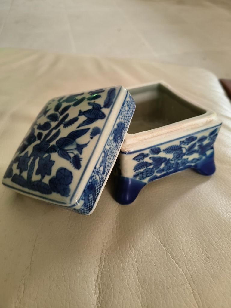 Caixa de jóias em loiça chinesa antiga