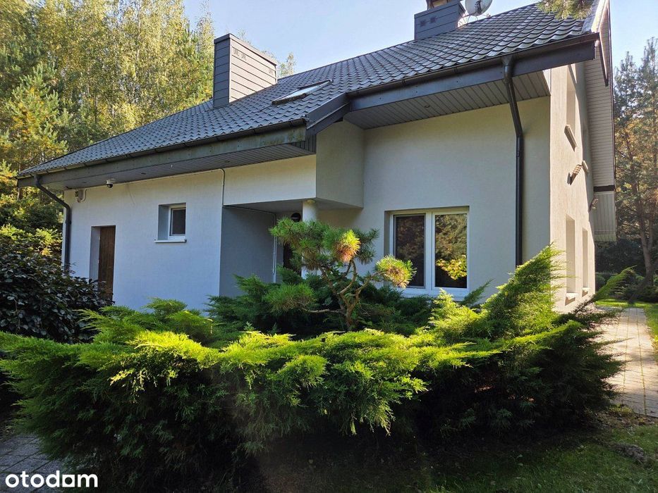 Dom całoroczny z fotowoltaiką i kortem do tenisa| Rogóźno