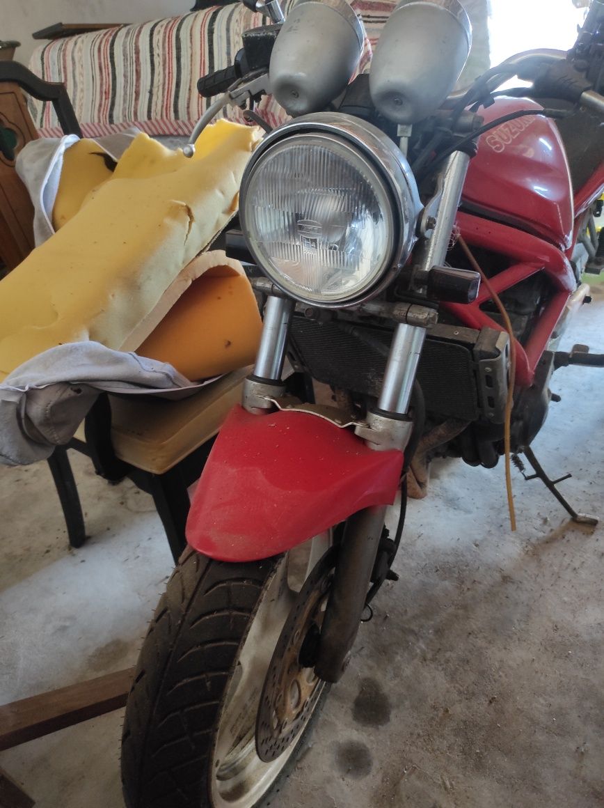 Suzuki Bandit 400