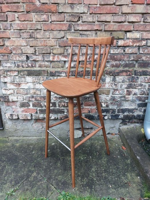 hoker stołek barowy patyczak drewniany