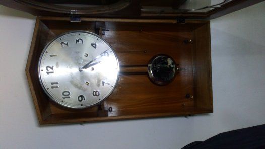 Relógio de parede antigo