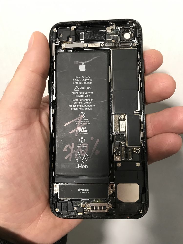 Продам iPhone 7 на запчастини розборка