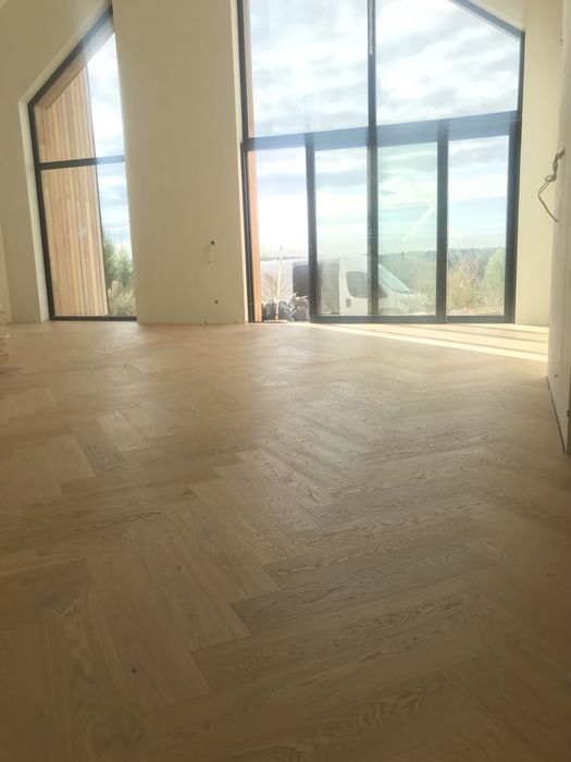 Montaż podłóg drewnianych