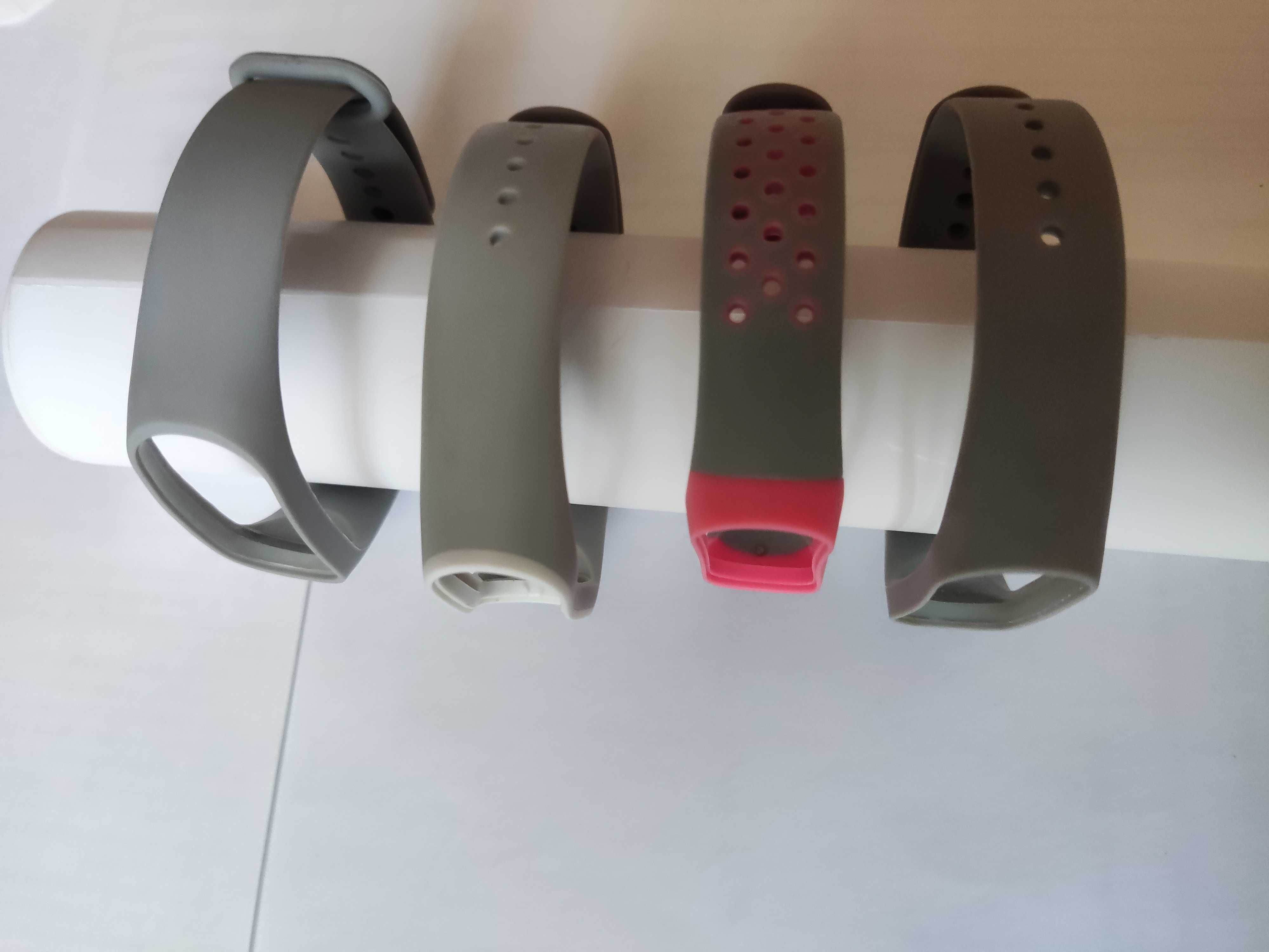 Ремешки на фитнес браслет Mi Smart Band 4