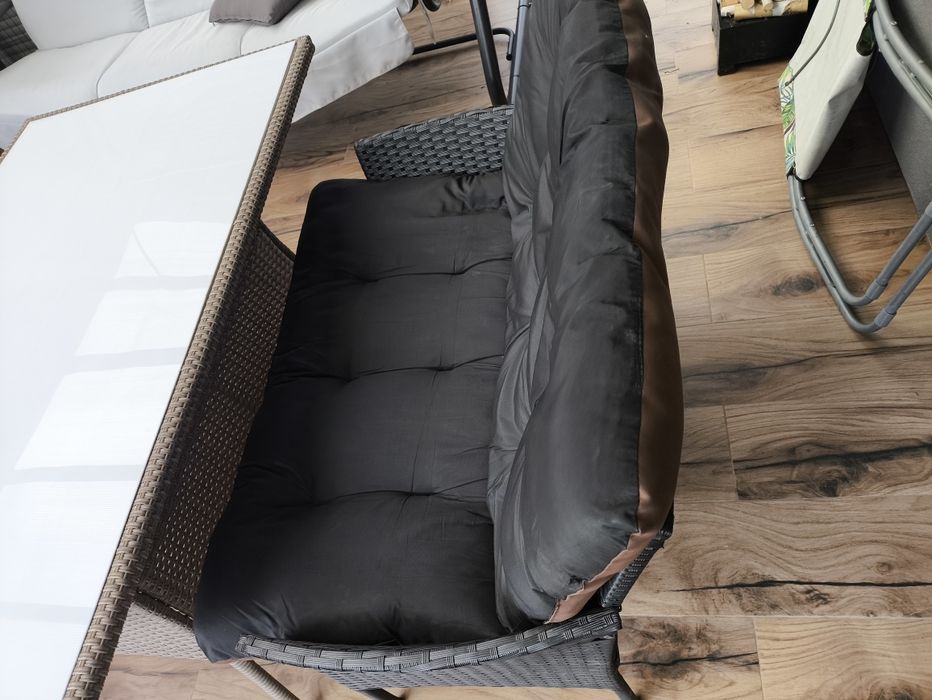 Zestaw mebli ogrodowych rattanowy 4 osobowy  i stół