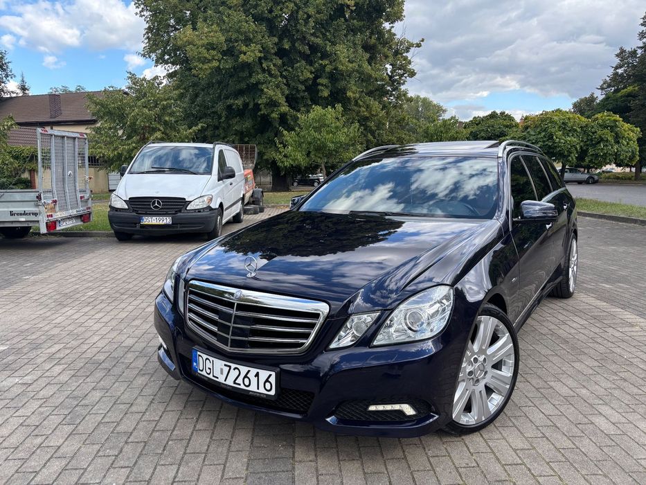 Mercedes-Benz Klasa E Bogato wyposażony, po dużym serwisie,