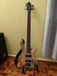 Baixo Cort Action 5 cordas eletrónica Markbass