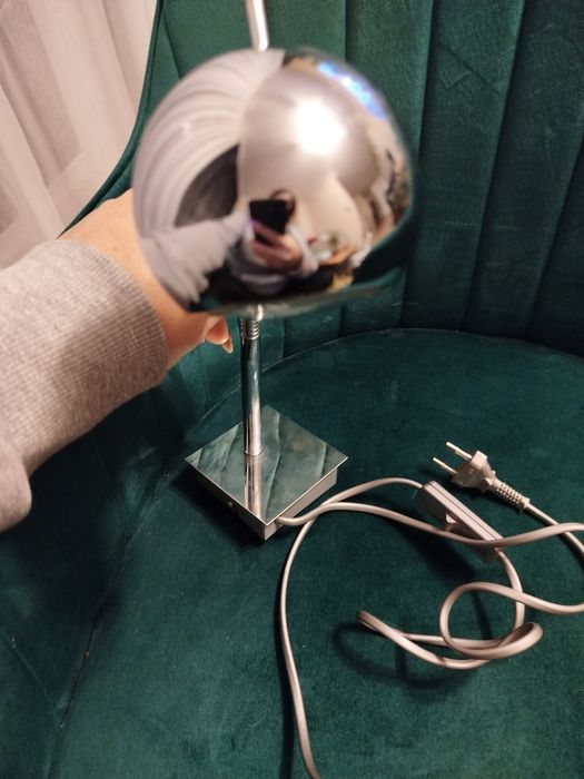 Halogenowa nocna  lampka ścienna