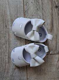 Buty niemowlęce/ chrzest - wiek 0-6 m-cy