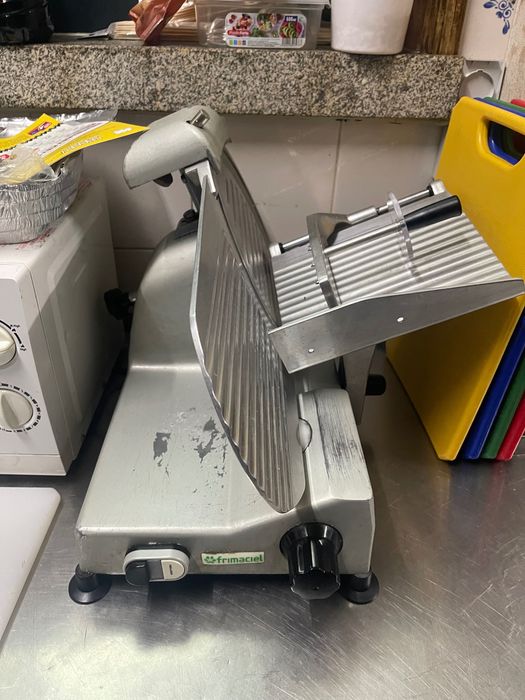 Fiambreira Profissional