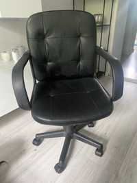 Krzesło biurowe czarne ze skóry