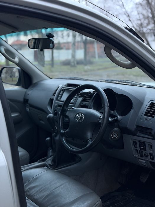 TOYOTA HILUX 2007 3.0 дизель