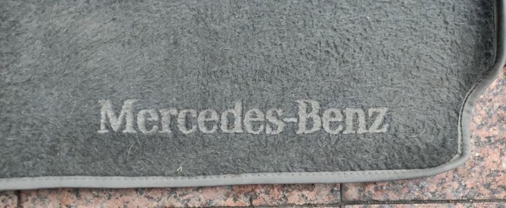 Килимки Mercedes-Benz