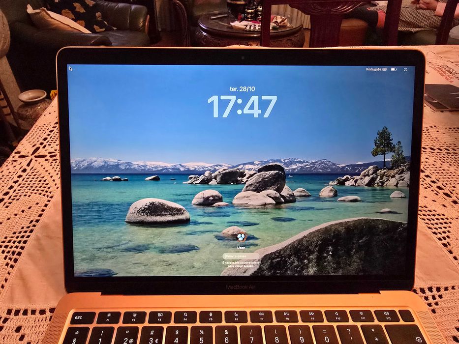 MACBOOK AIR GOLD A2337 COMO NOVO M1-8GB Ram-256Gb Bateria NOVA a 100%